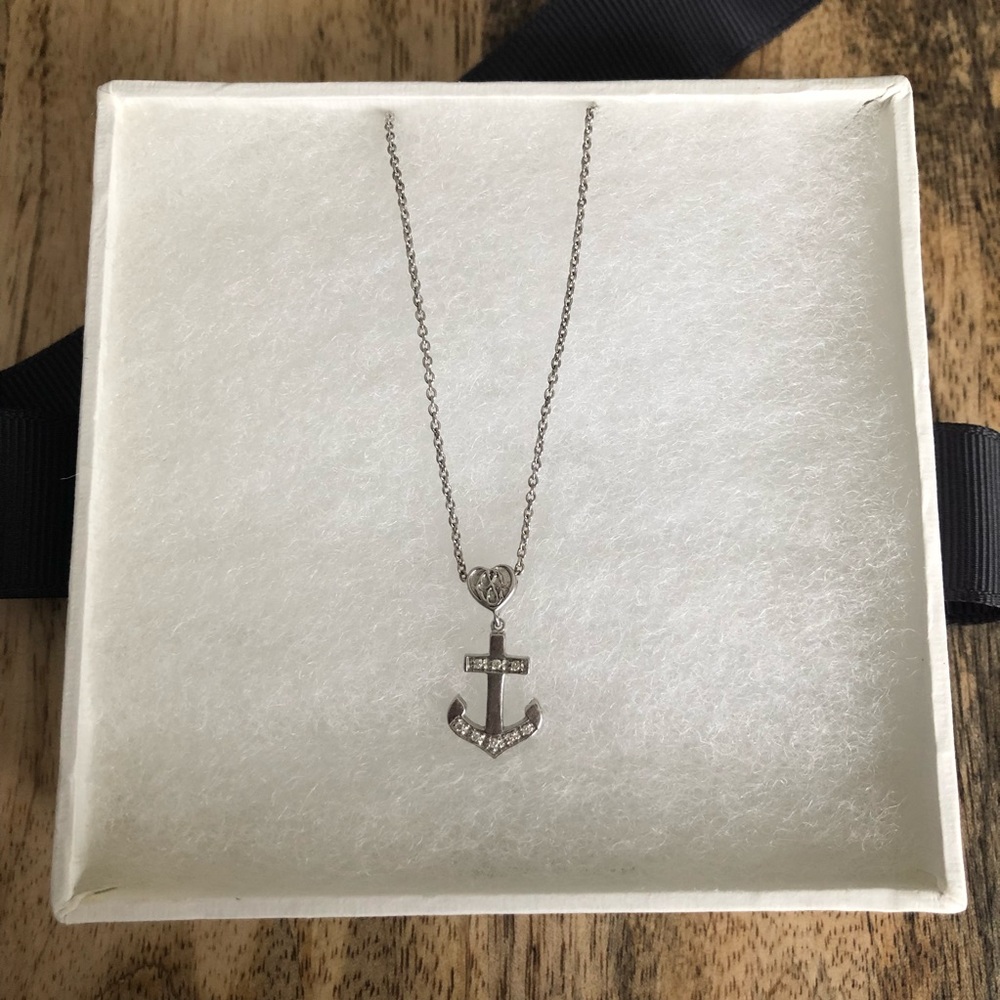 Diamond anchor pendant necklace